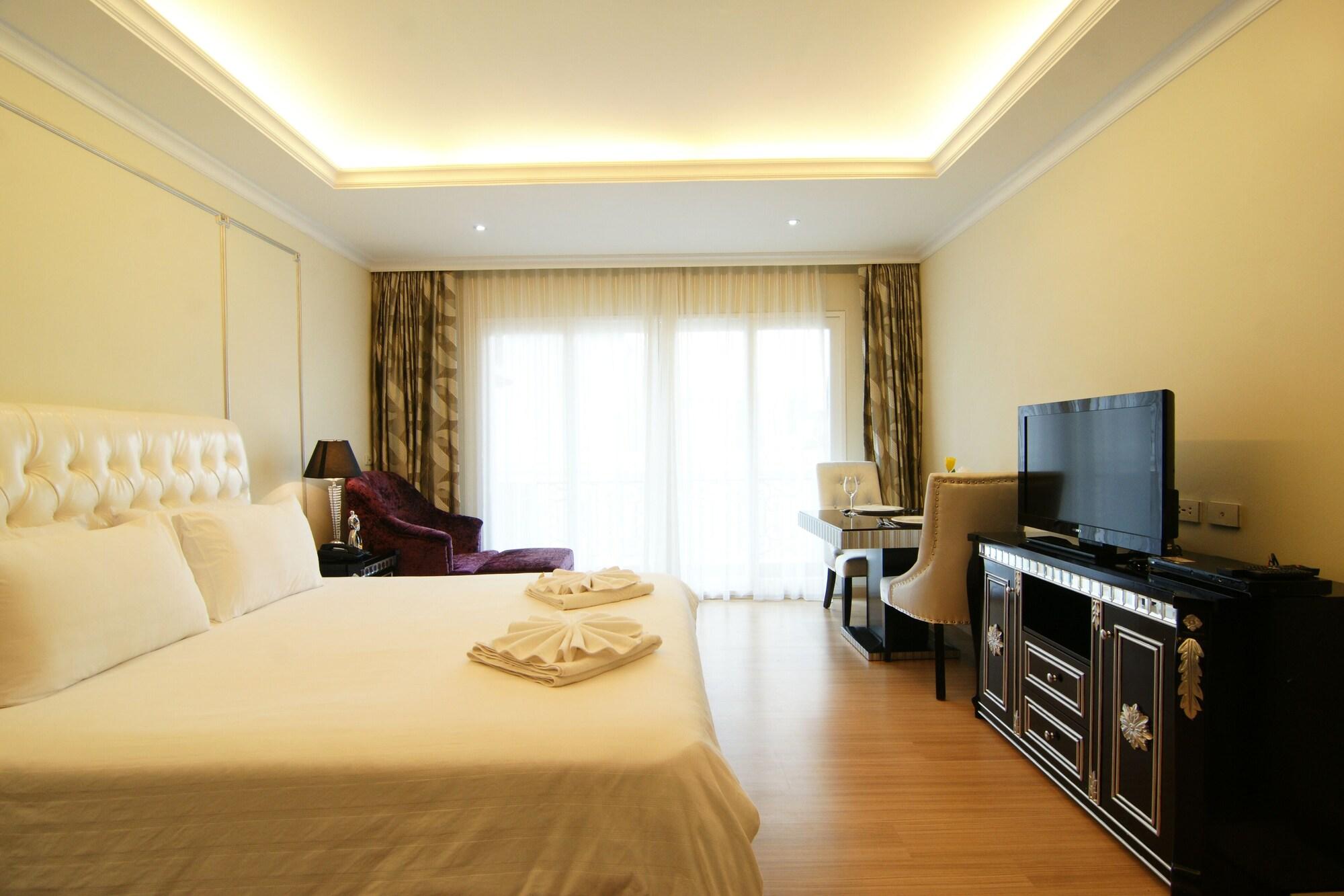 Lk Miracle Suite - Sha Extra Plus Паттая Екстер'єр фото