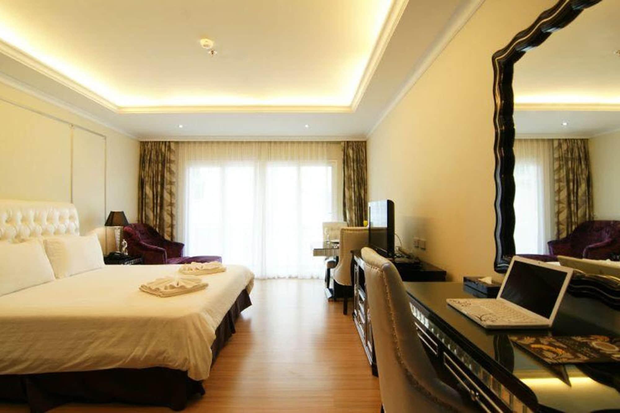 Lk Miracle Suite - Sha Extra Plus Паттая Екстер'єр фото