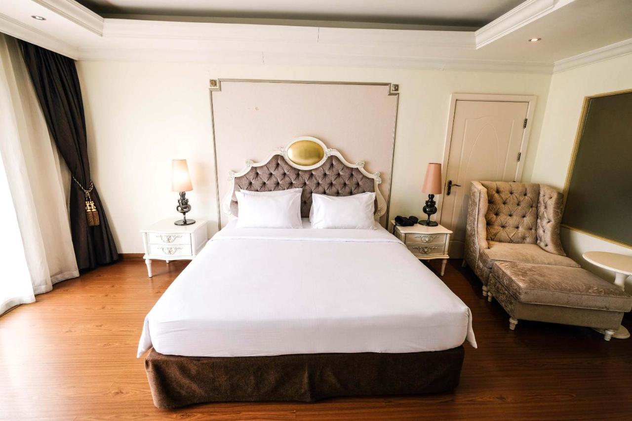Lk Miracle Suite - Sha Extra Plus Паттая Екстер'єр фото