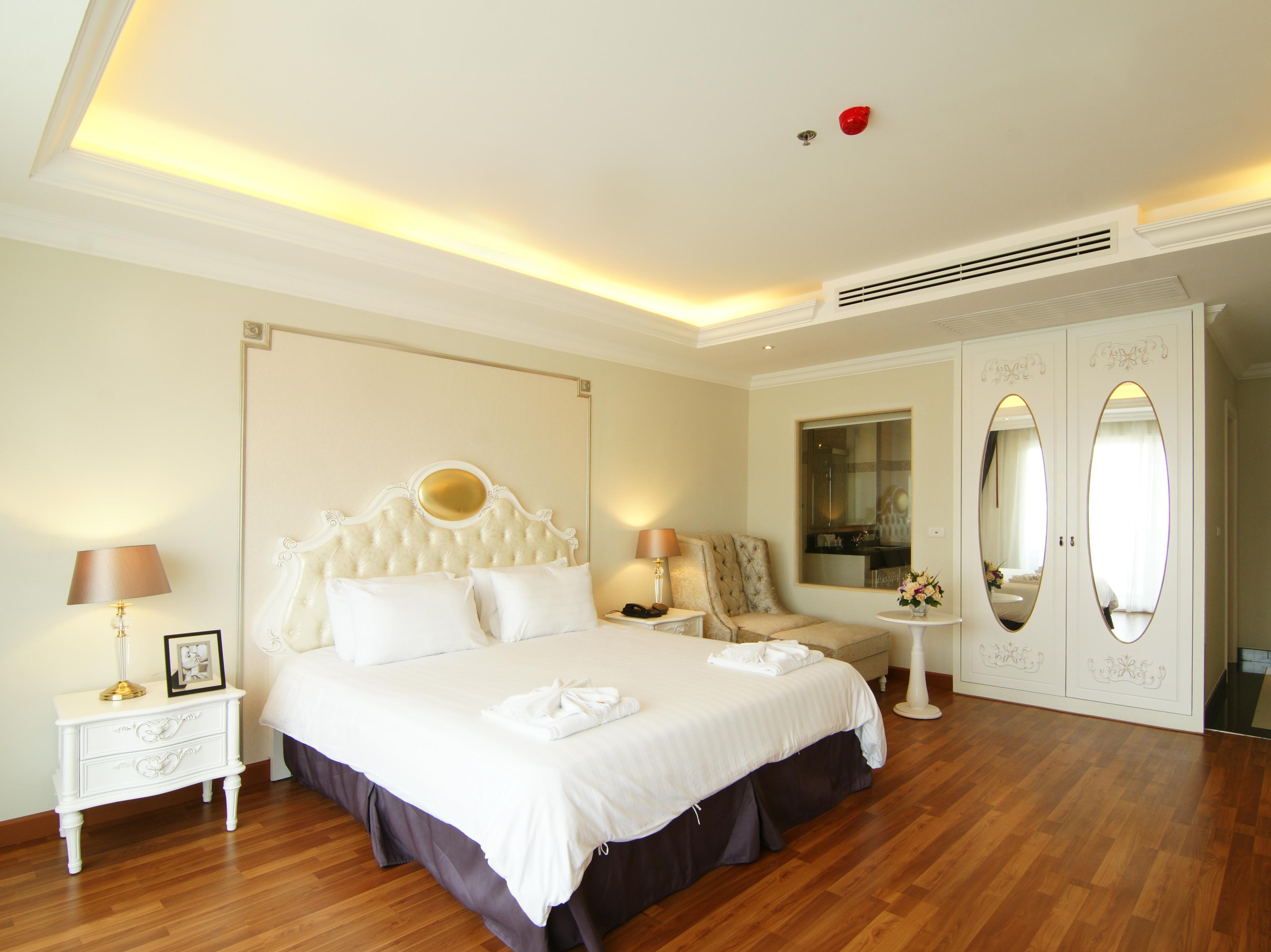 Lk Miracle Suite - Sha Extra Plus Паттая Екстер'єр фото
