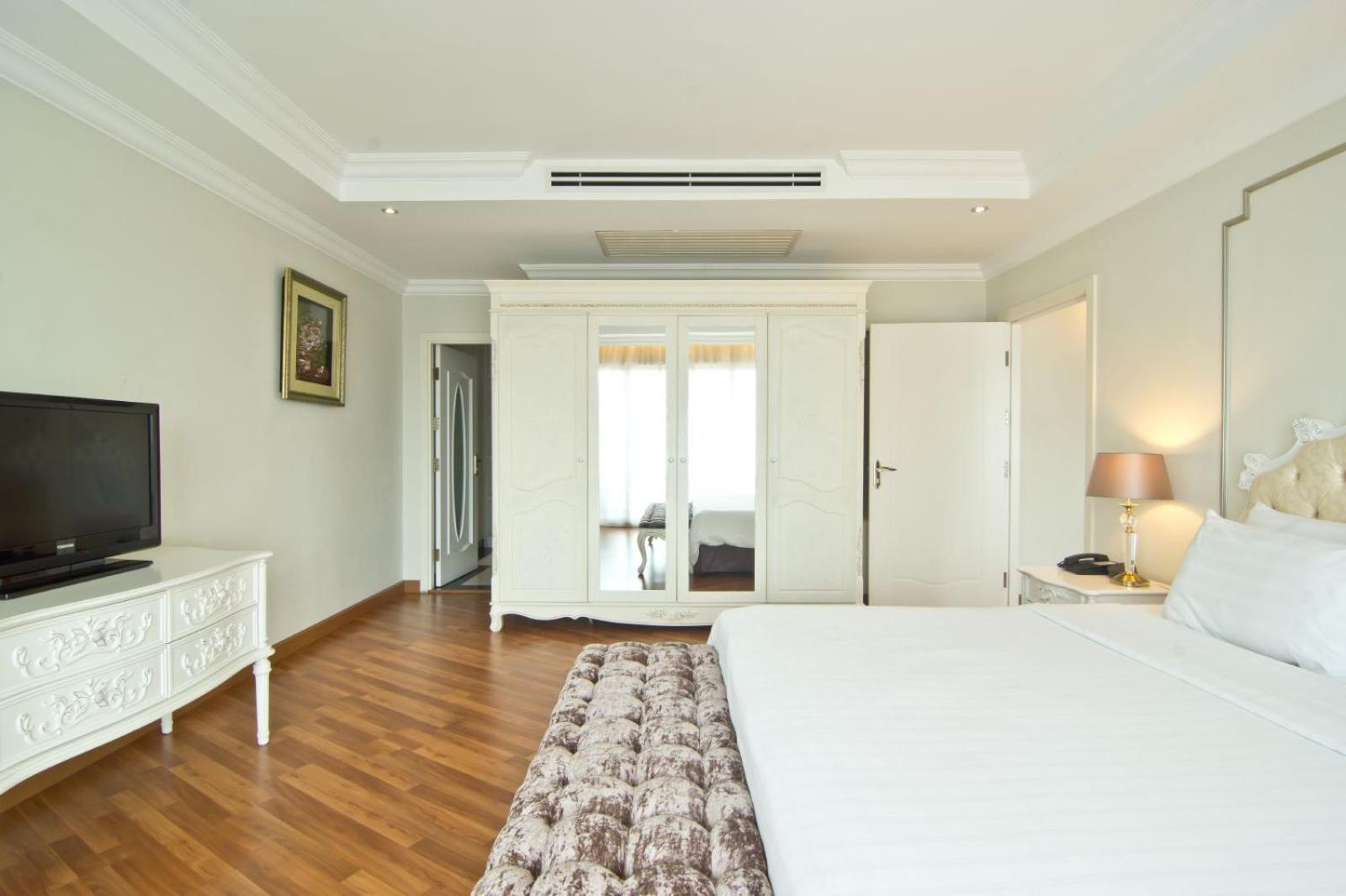 Lk Miracle Suite - Sha Extra Plus Паттая Екстер'єр фото